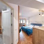 Apartament Tiny *